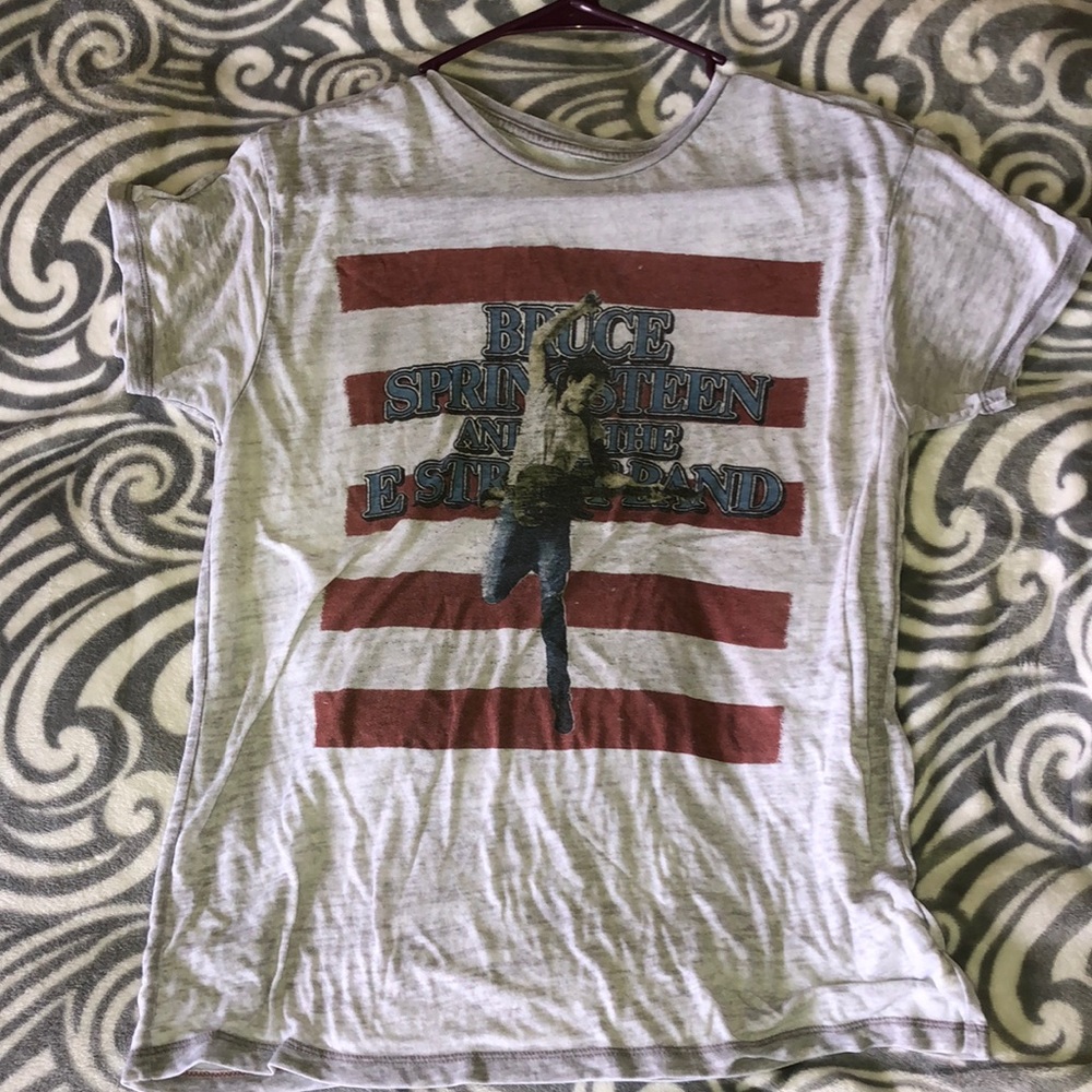 American eagle outfitters tshirt